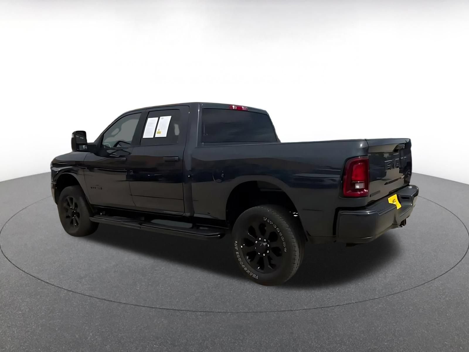 Used 2025 RAM 2500 Big Horn AWD/4WD image 9