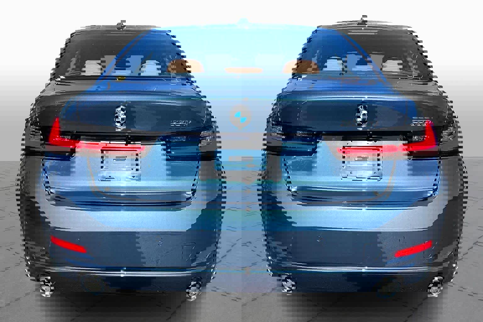 New 2026 BMW 330i Sedan w/ Premium Package image 4