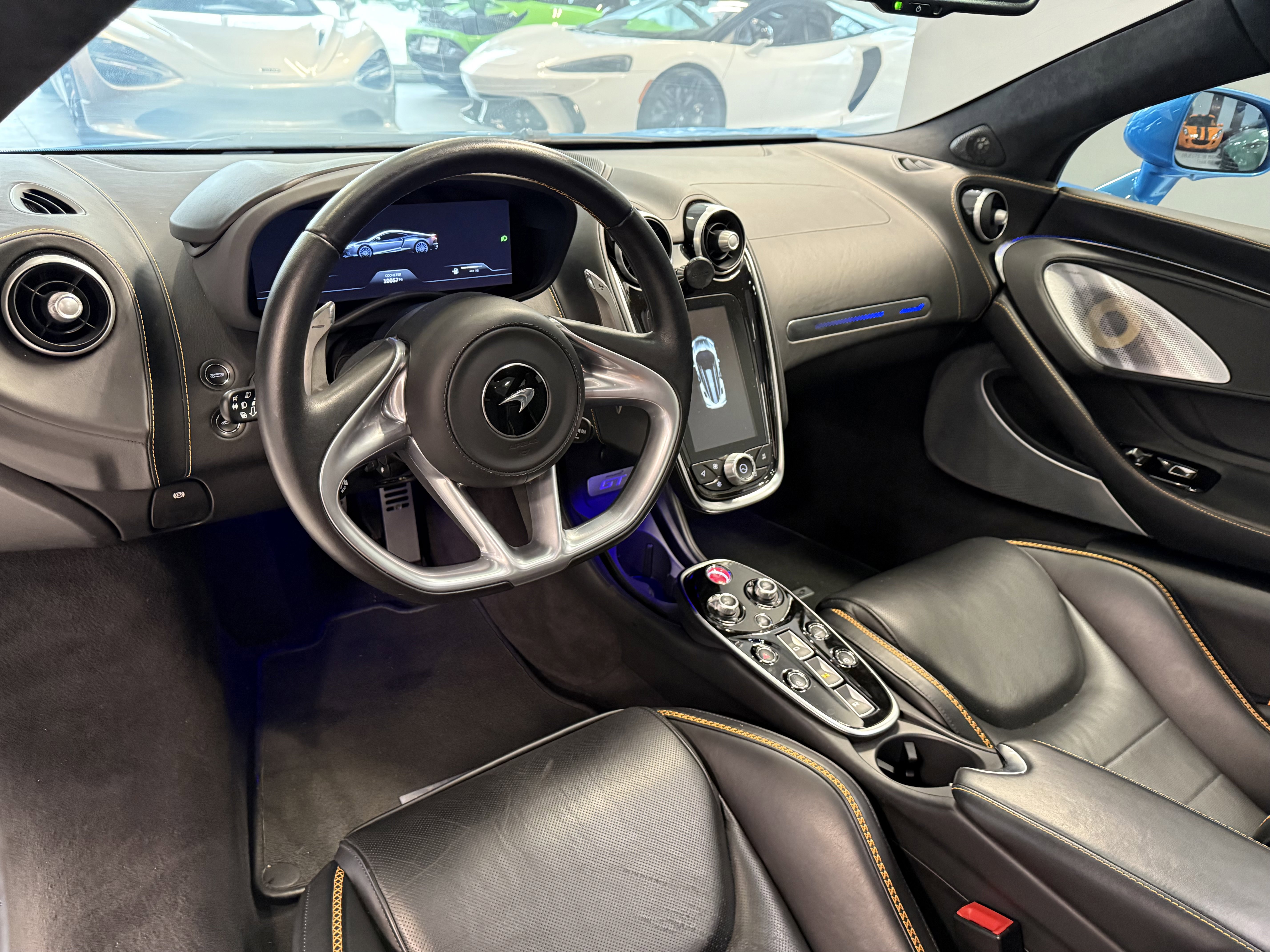 Used 2023 McLaren GT RWD image 12