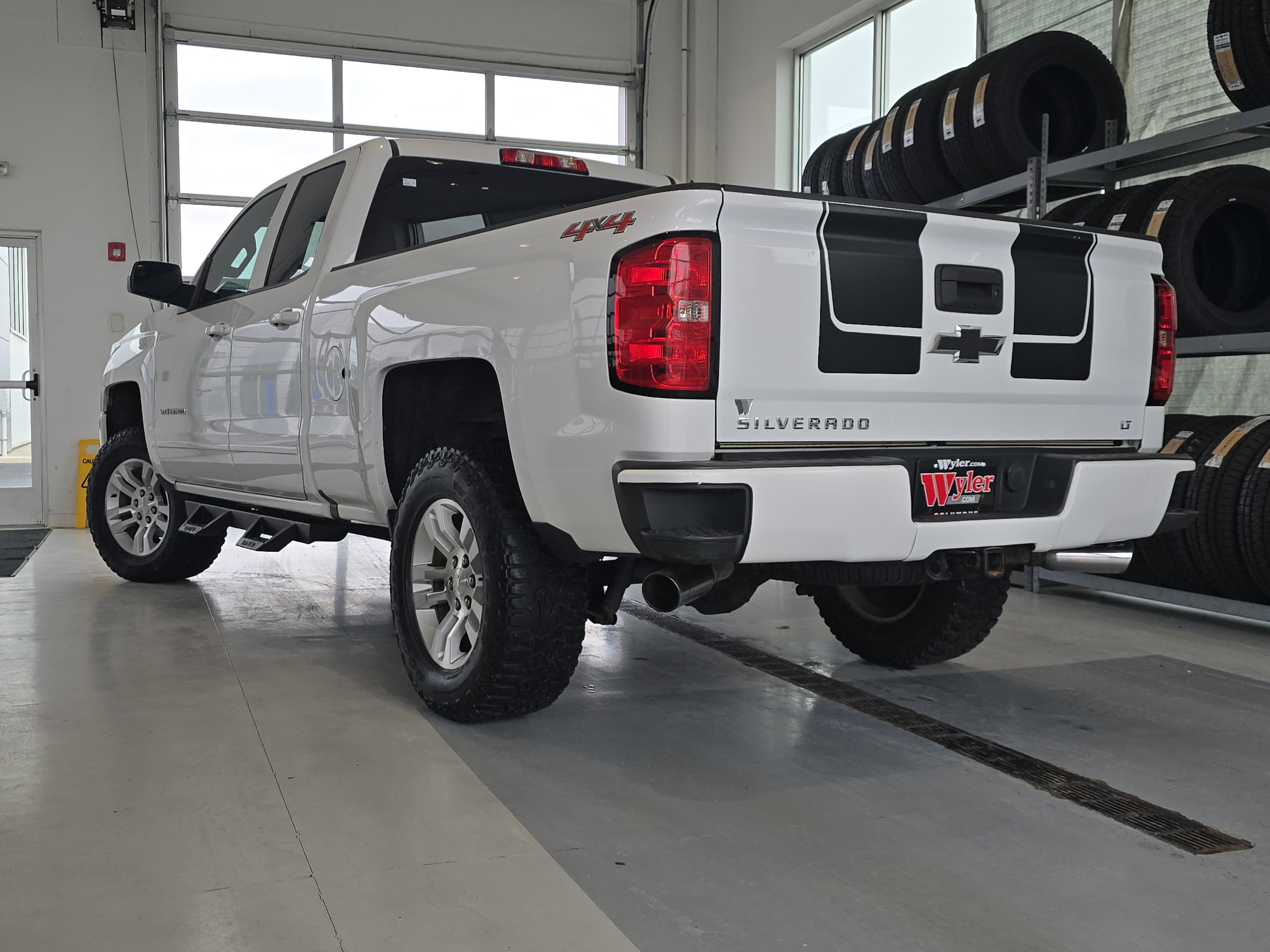 Used 2017 Chevrolet Silverado 1500 LT w/ All Star Edition image 13