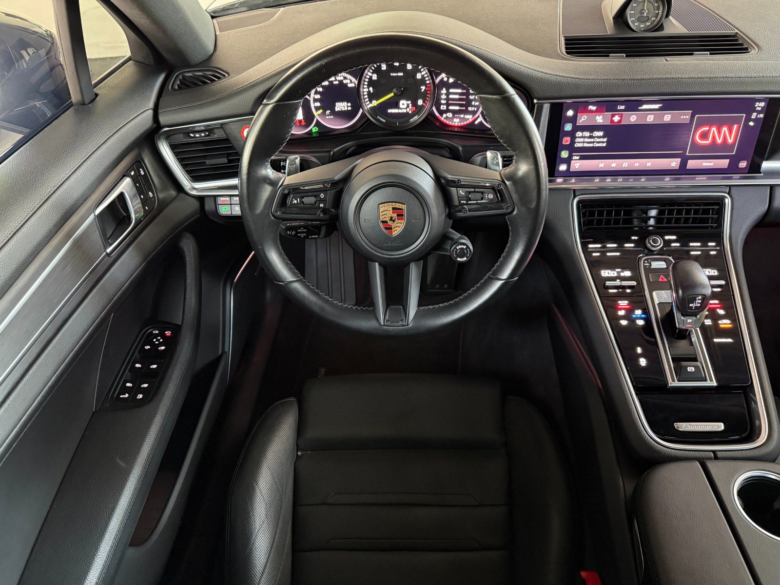 Used 2022 Porsche Panamera 4 Platinum Edition AWD/4WD image 28