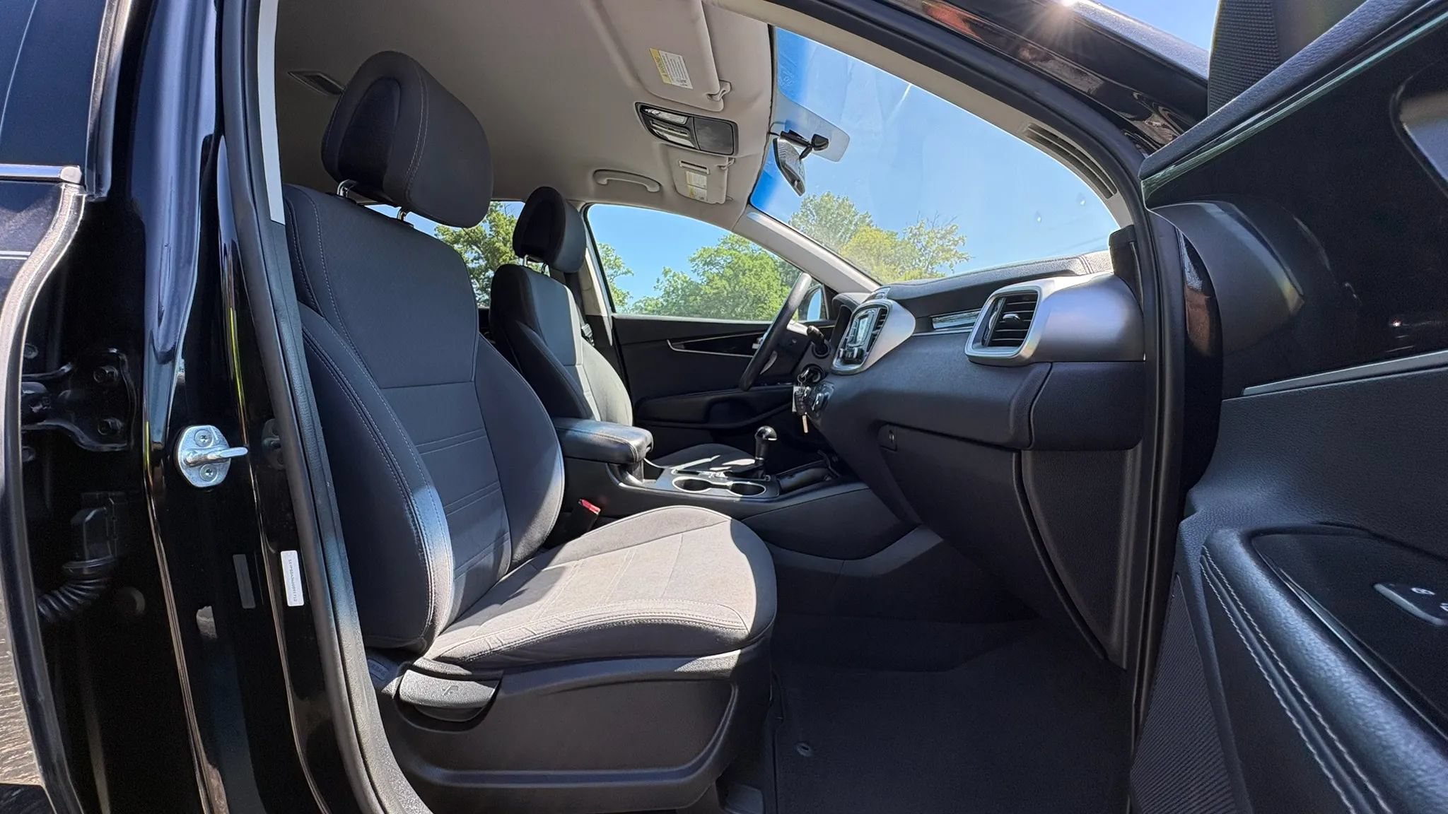 Used 2016 Kia Sorento AWD image 35