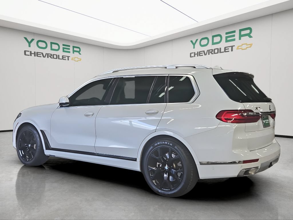 Used 2021 BMW X7 xDrive40i w/ Premium Package AWD/4WD image 9