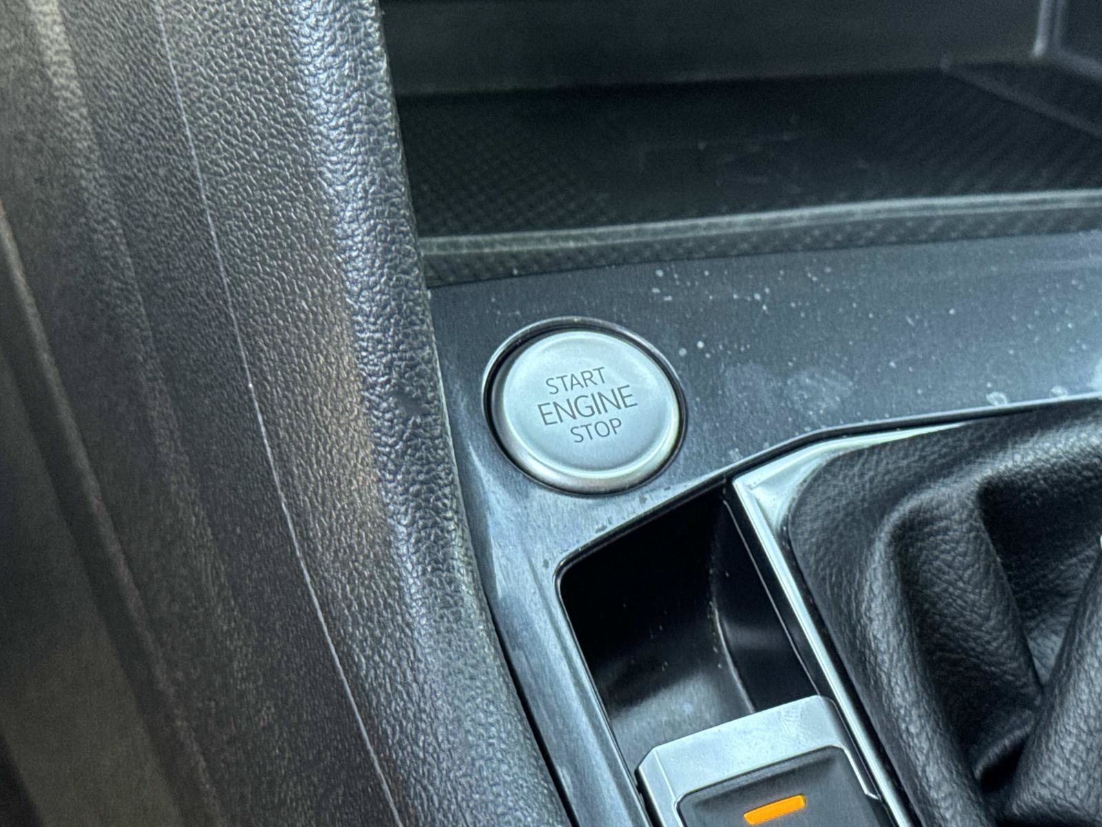 Certified 2023 Volkswagen Tiguan SE R-Line FWD image 20