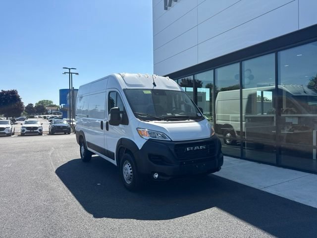 Used 2025 RAM ProMaster 2500 w/ Convenience Group