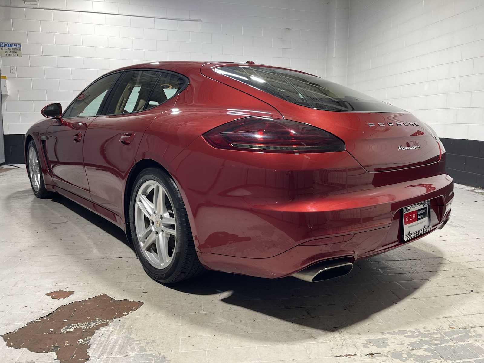 Used 2015 Porsche Panamera 4 w/ Premium Package Plus AWD/4WD image 4
