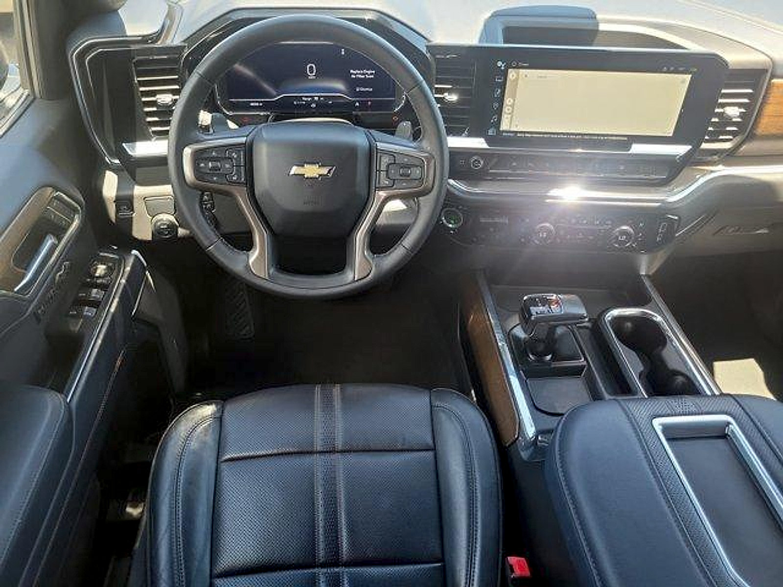 Used 2022 Chevrolet Silverado 1500 High Country RWD image 16