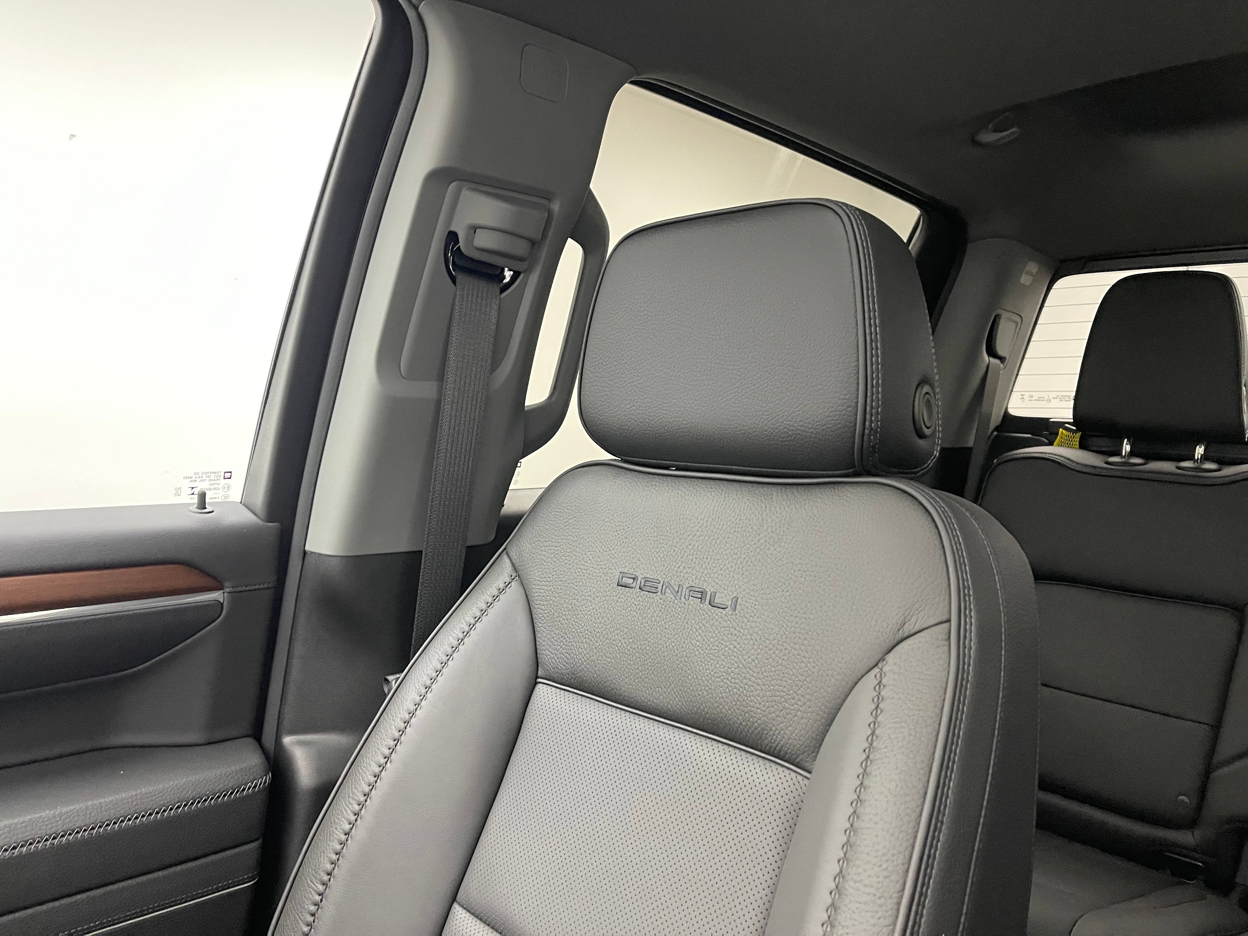 New 2026 GMC Sierra 1500 Denali w/ Denali Reserve Package AWD/4WD image 44