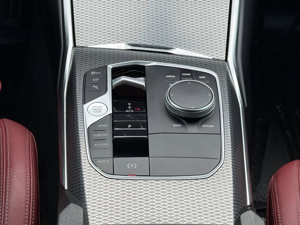 Used 2023 BMW M340i xDrive image 16