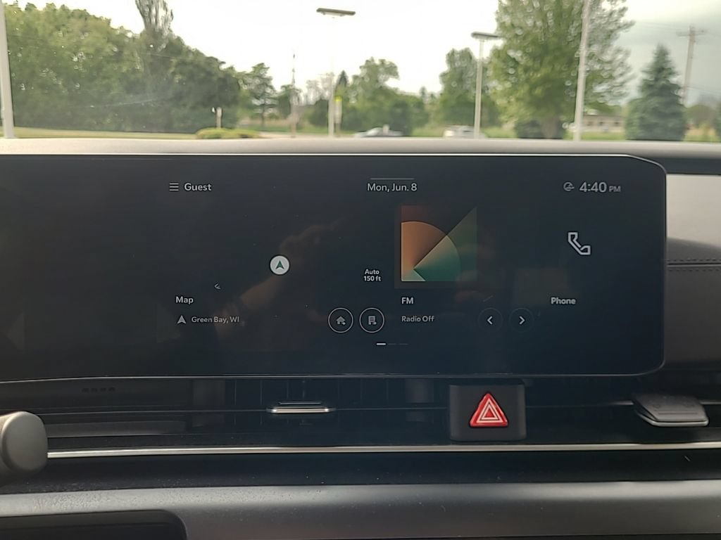 Certified 2025 Kia Carnival FWD image 25