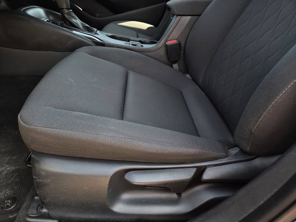 Used 2023 Toyota Corolla LE FWD image 18