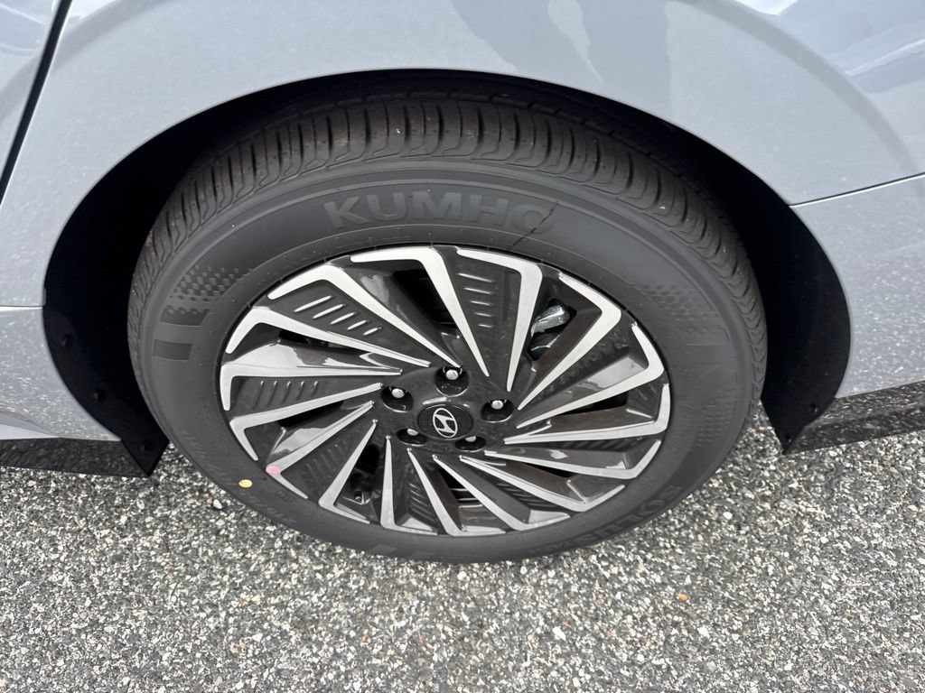 New 2026 Hyundai Sonata SEL FWD image 17