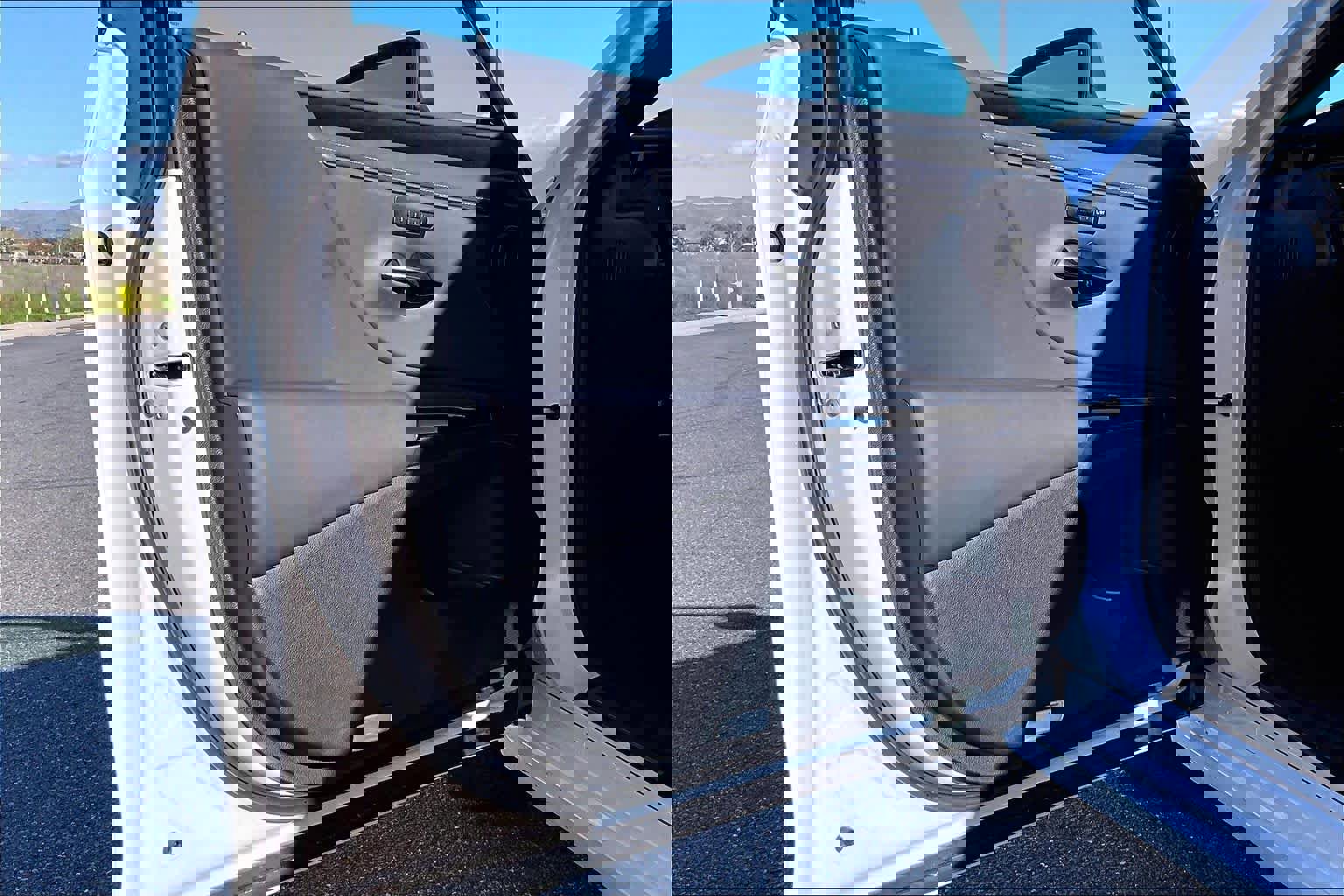 Used 2025 Lexus ES 350 w/ Premium Package image 21