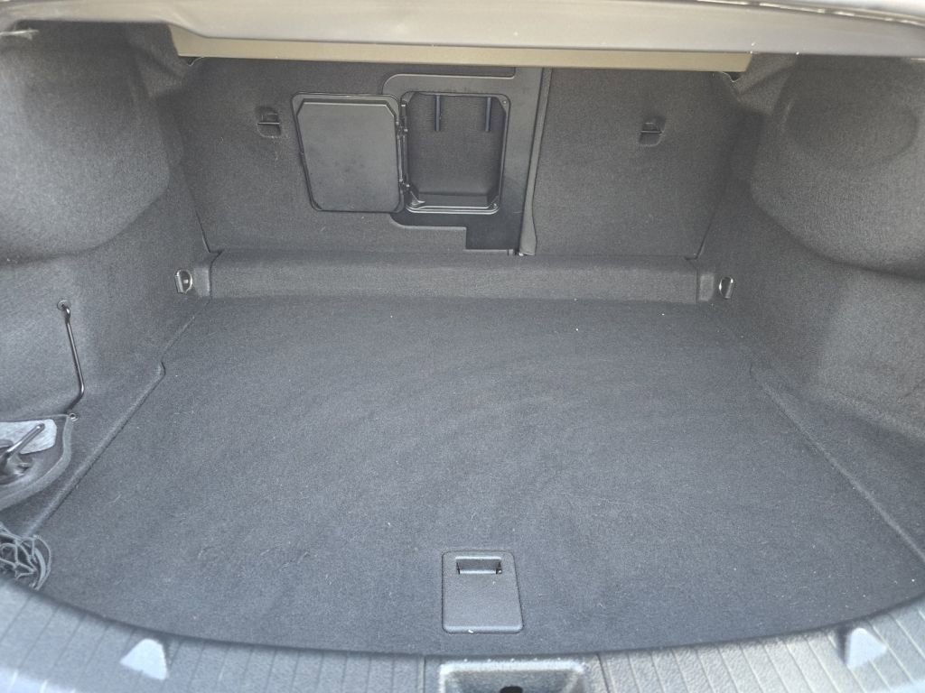 Used 2019 Mercedes-Benz CLA 250 4MATIC w/ Premium Package image 20