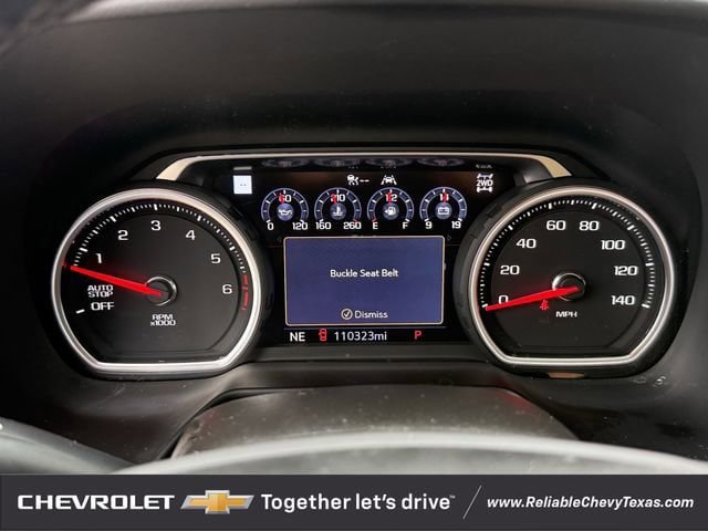 Used 2021 Chevrolet Suburban Premier w/ Premium Package AWD/4WD image 16