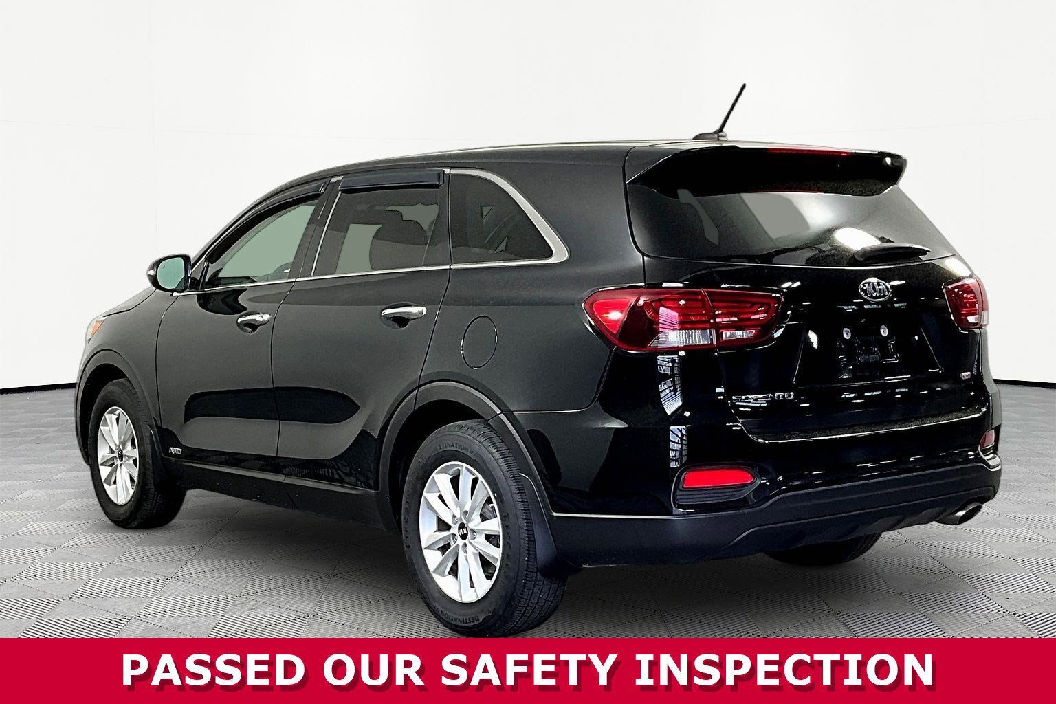 Used 2020 Kia Sorento LX AWD/4WD image 4