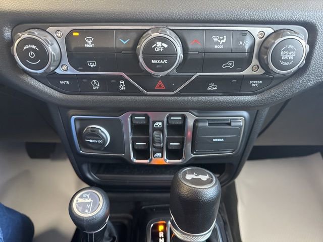 Used 2024 Jeep Wrangler Sport S image 23