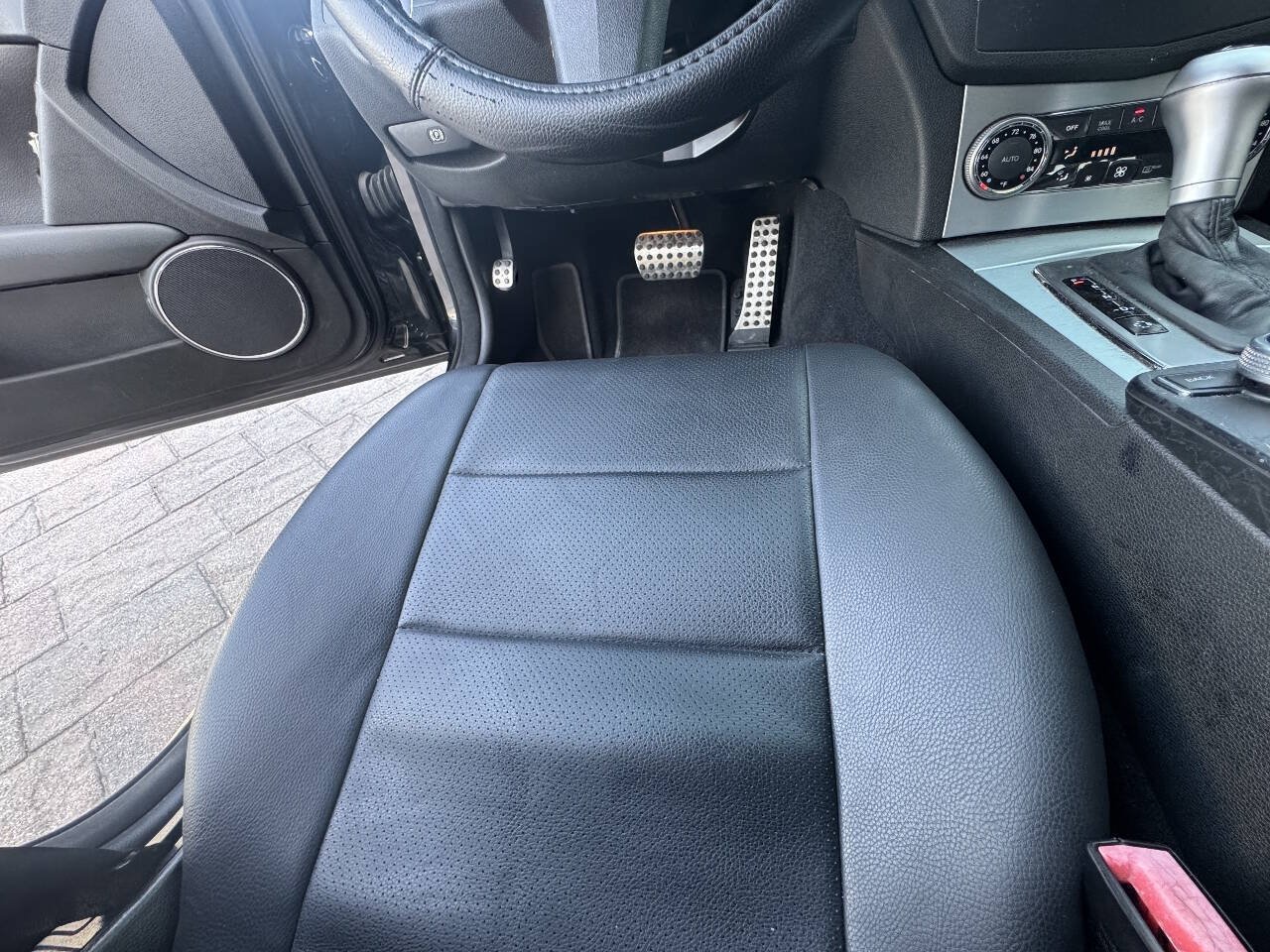 Used 2009 Mercedes-Benz C 300 Sedan image 27