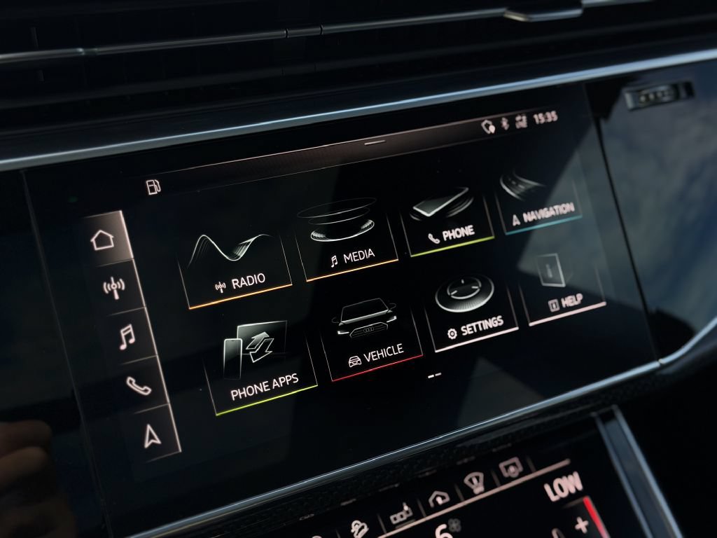 Used 2020 Audi SQ8 Prestige w/ Prestige Package AWD/4WD image 24