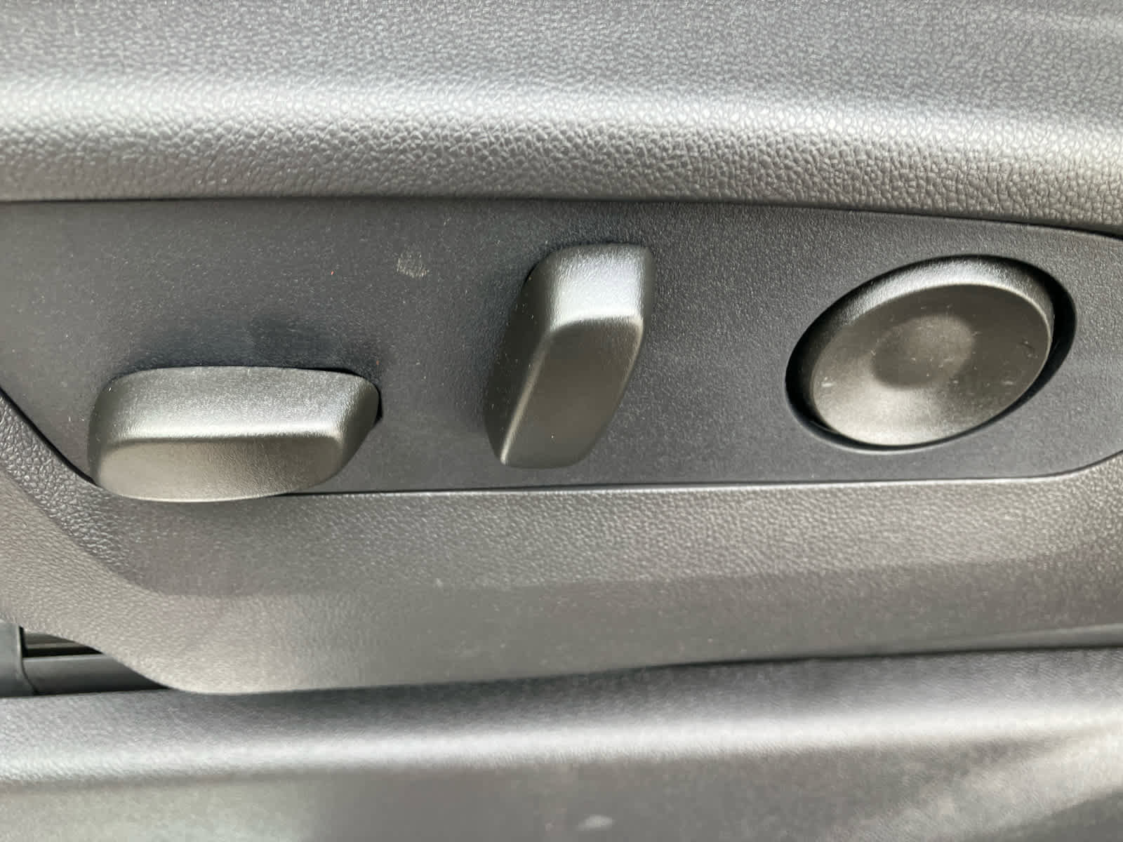 New 2026 GMC Sierra 1500 SLE w/ X31 Off-Road Package image 11