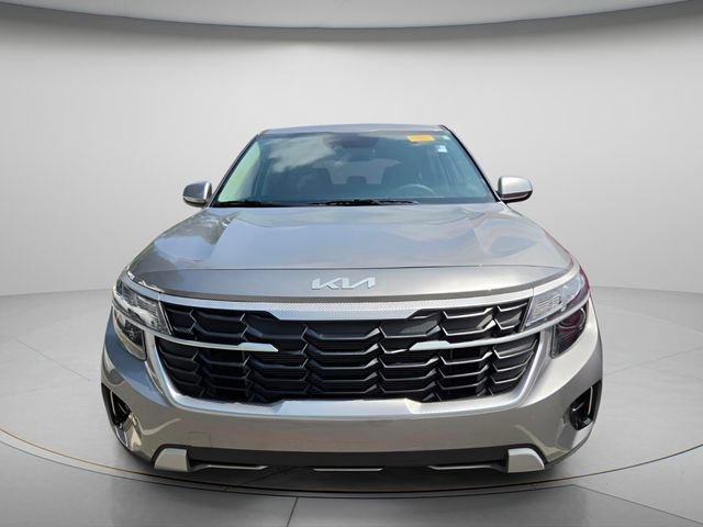 Used 2026 Kia Seltos LX FWD image 3