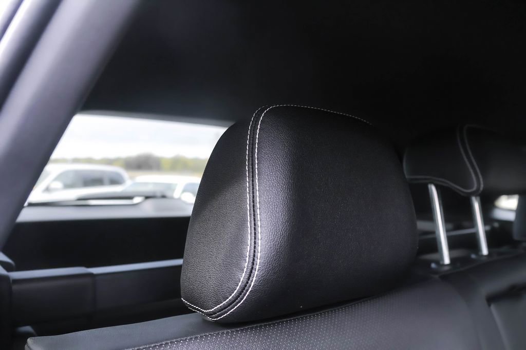 New 2026 Volkswagen Atlas Cross Sport SE image 38