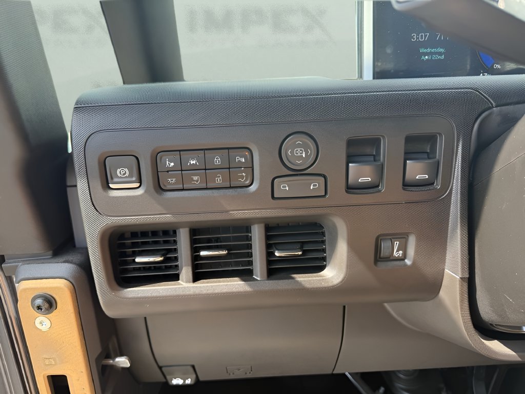 Used 2024 Chevrolet Brightdrop 400 w/ Commercial Equipment Package AWD/4WD image 13