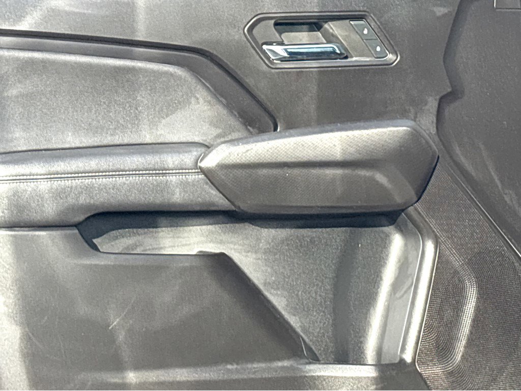 Used 2023 Chevrolet Colorado LT w/ LT Convenience Package II image 22