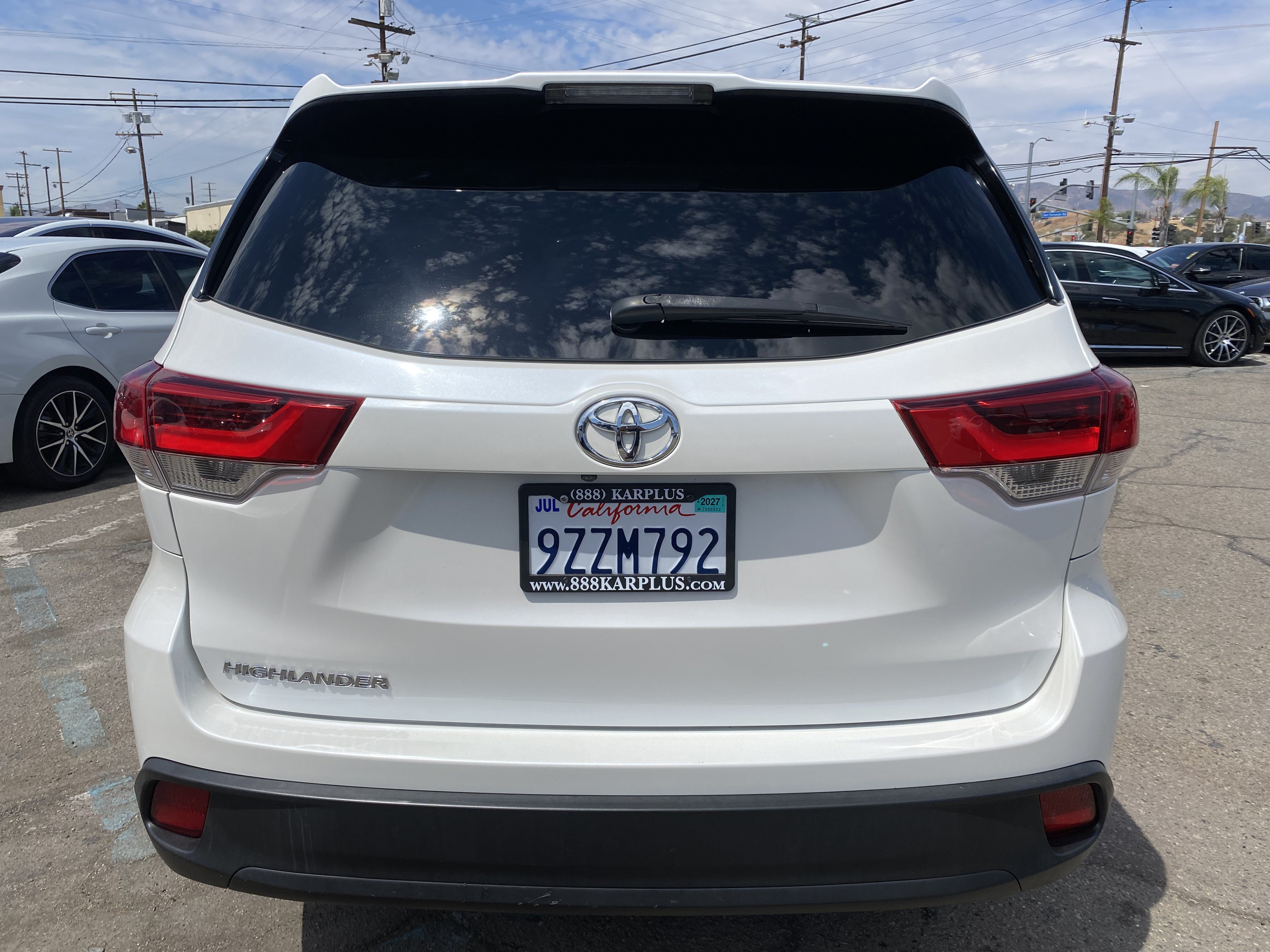 Used 2018 Toyota Highlander LE FWD image 10