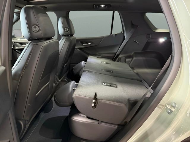 New 2026 Chevrolet Equinox LT w/ Convenience Package II image 32