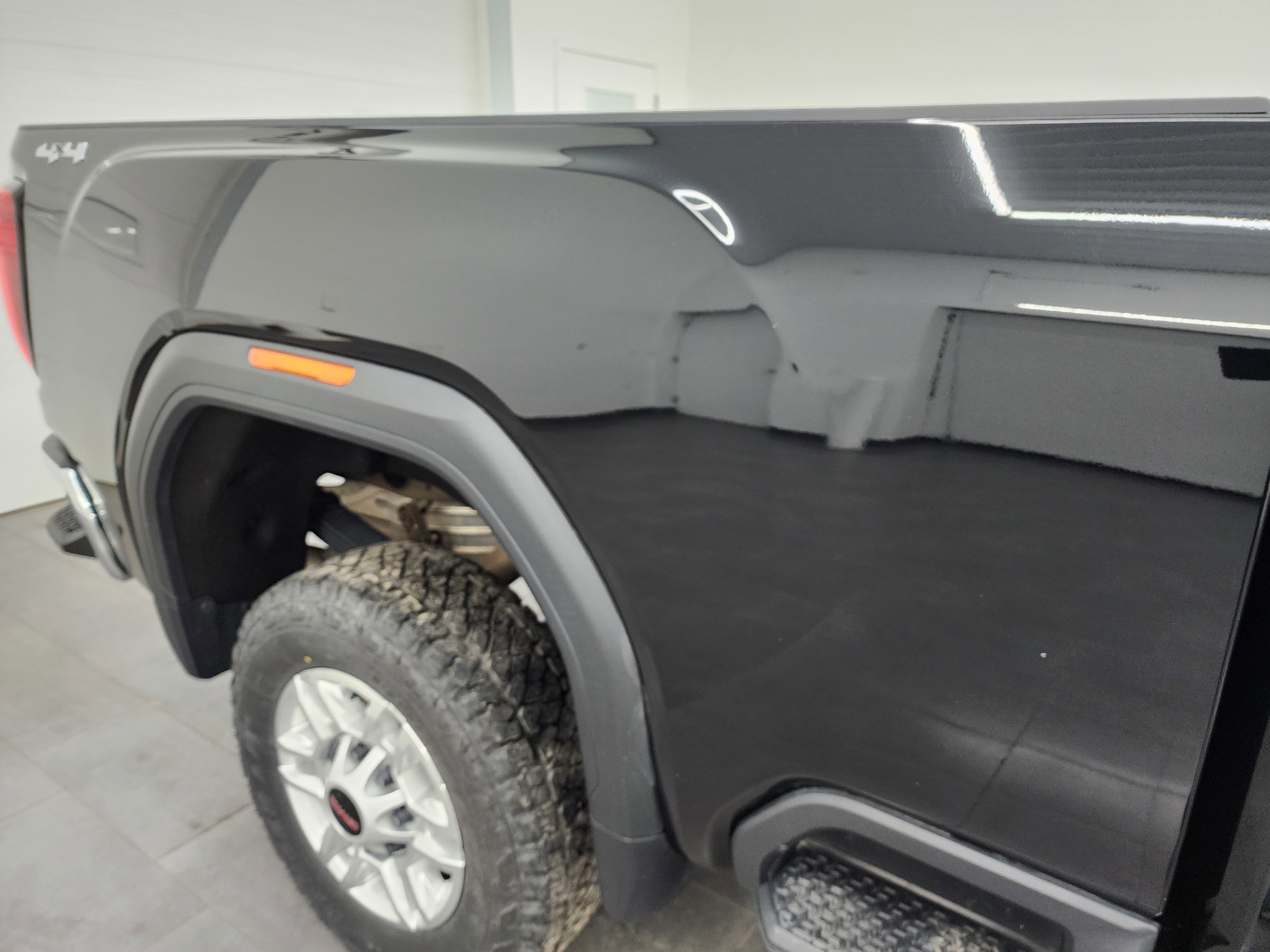 Used 2023 GMC Sierra 2500 SLE w/ SLE Convenience Package image 26