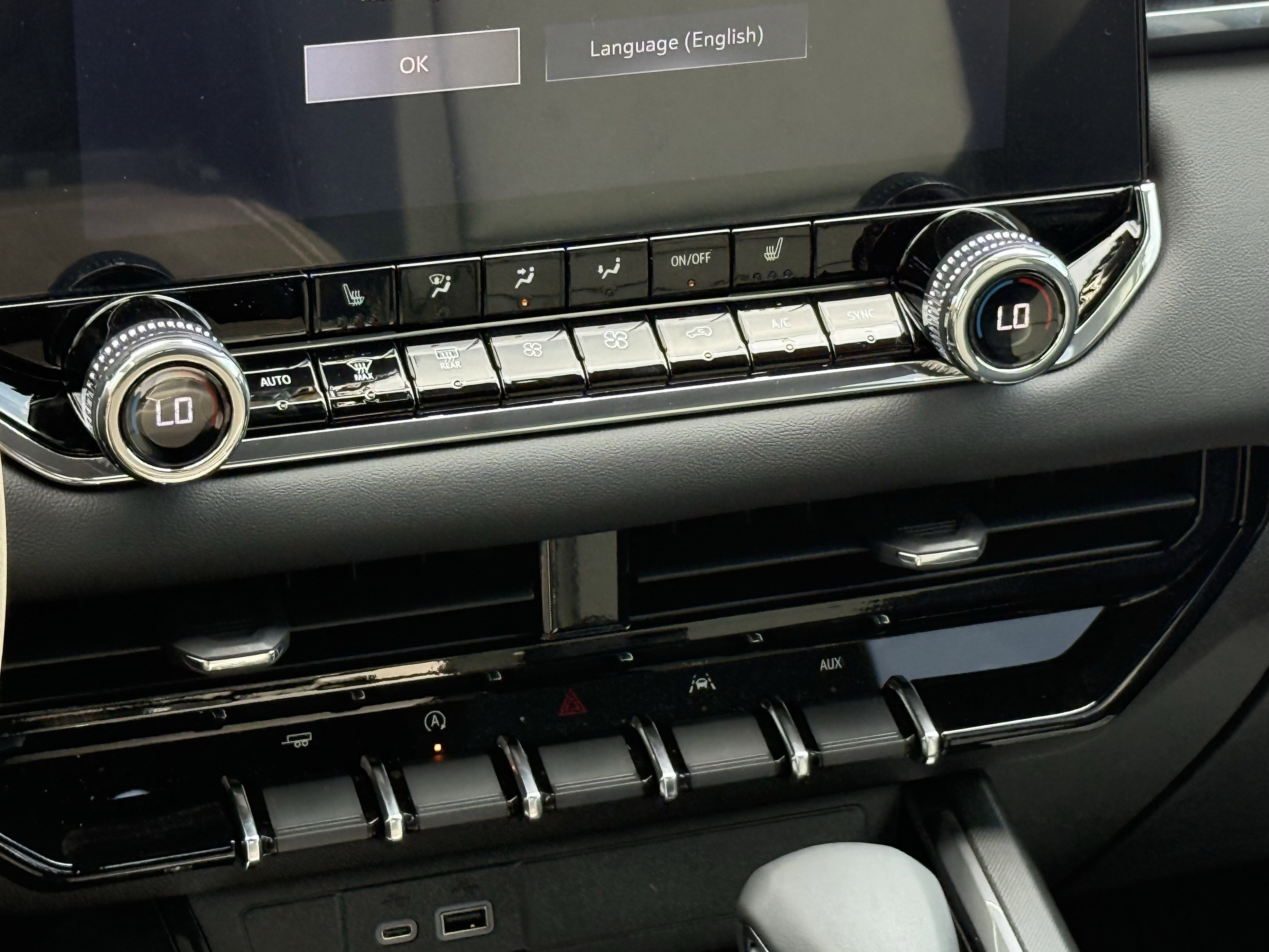 New 2026 GMC Canyon Elevation w/ Convenience Package image 14