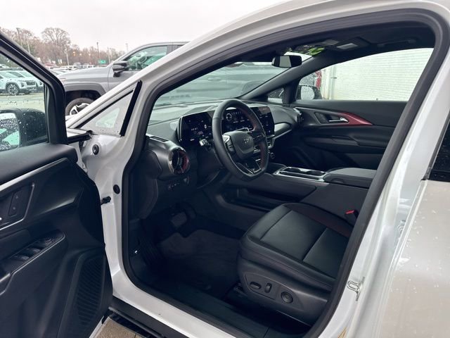 New 2025 Chevrolet Equinox EV RS image 15