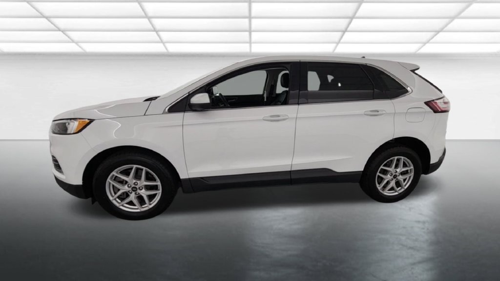 Certified 2024 Ford Edge SEL w/ Convenience Package AWD/4WD image 4