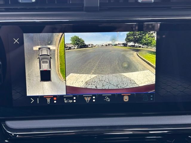 New 2026 GMC Sierra 1500 AT4 w/ AT4 Premium Package AWD/4WD image 4