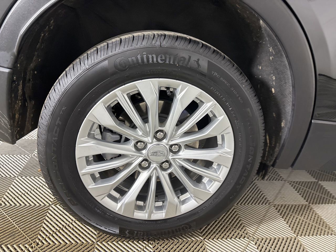 Used 2024 Cadillac XT4 Luxury w/ Cold Weather Package image 29