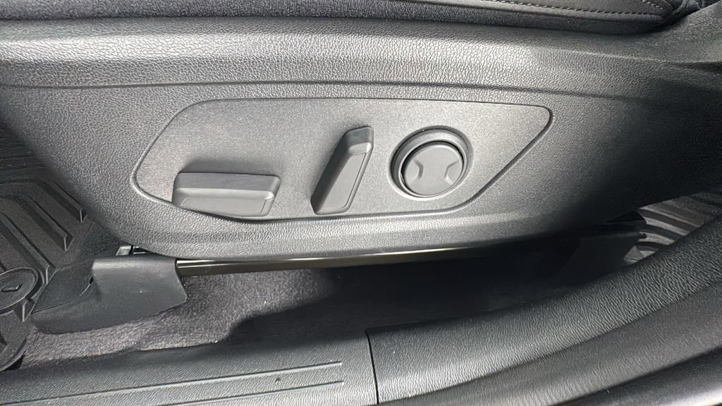 New 2025 Kia Sorento X-Line EX image 11