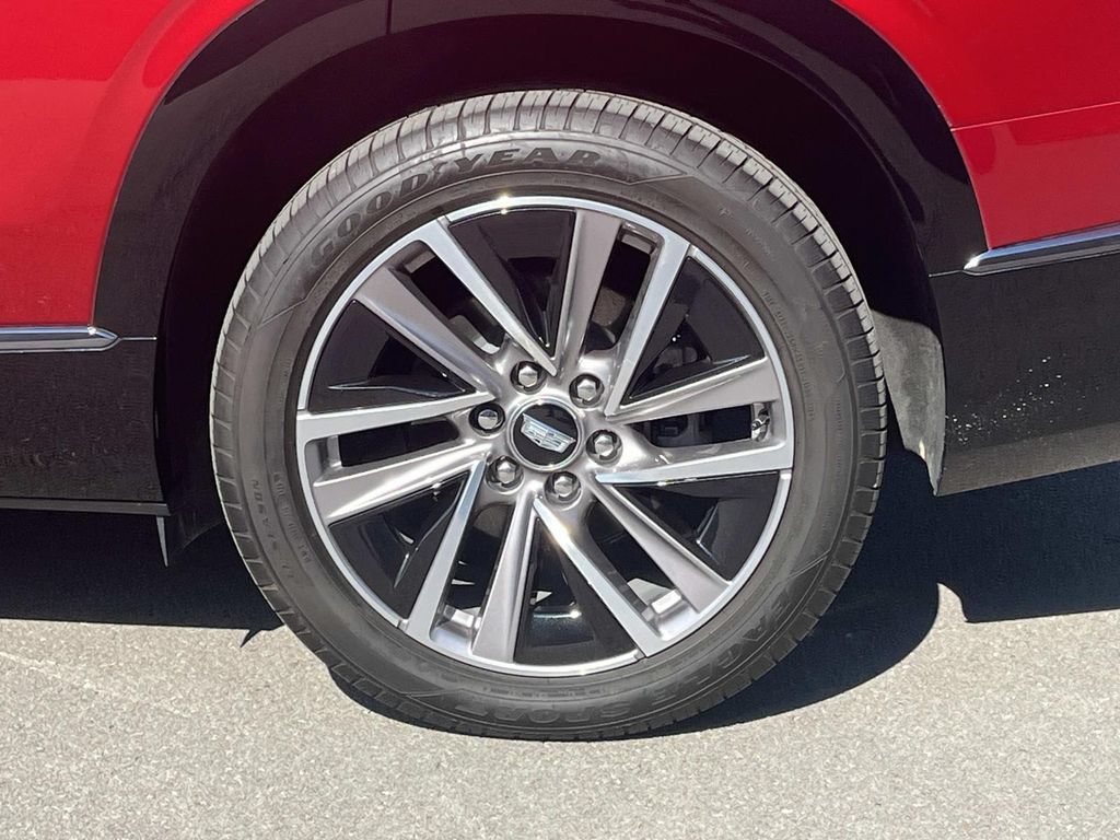 Certified 2026 Cadillac Vistiq Luxury w/ LPO, Floor Liner Package AWD/4WD image 13