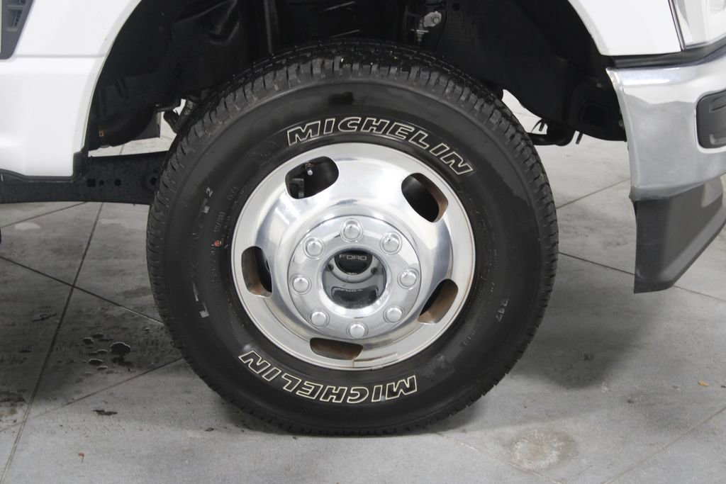 Used 2023 Ford F350 XL w/ Snow Plow Prep Package image 13