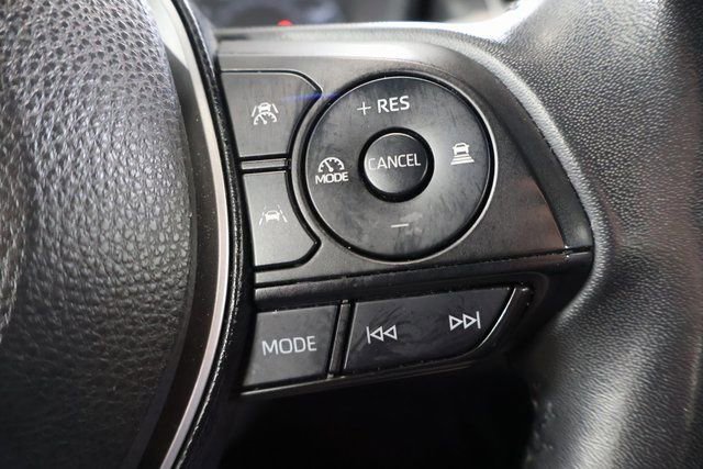 Used 2024 Toyota Corolla SE w/ SE Premium Package FWD image 18