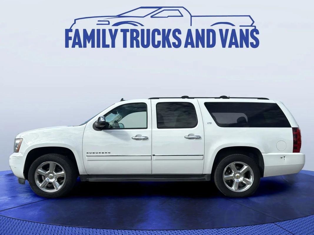 Used 2013 Chevrolet Suburban LTZ image 2
