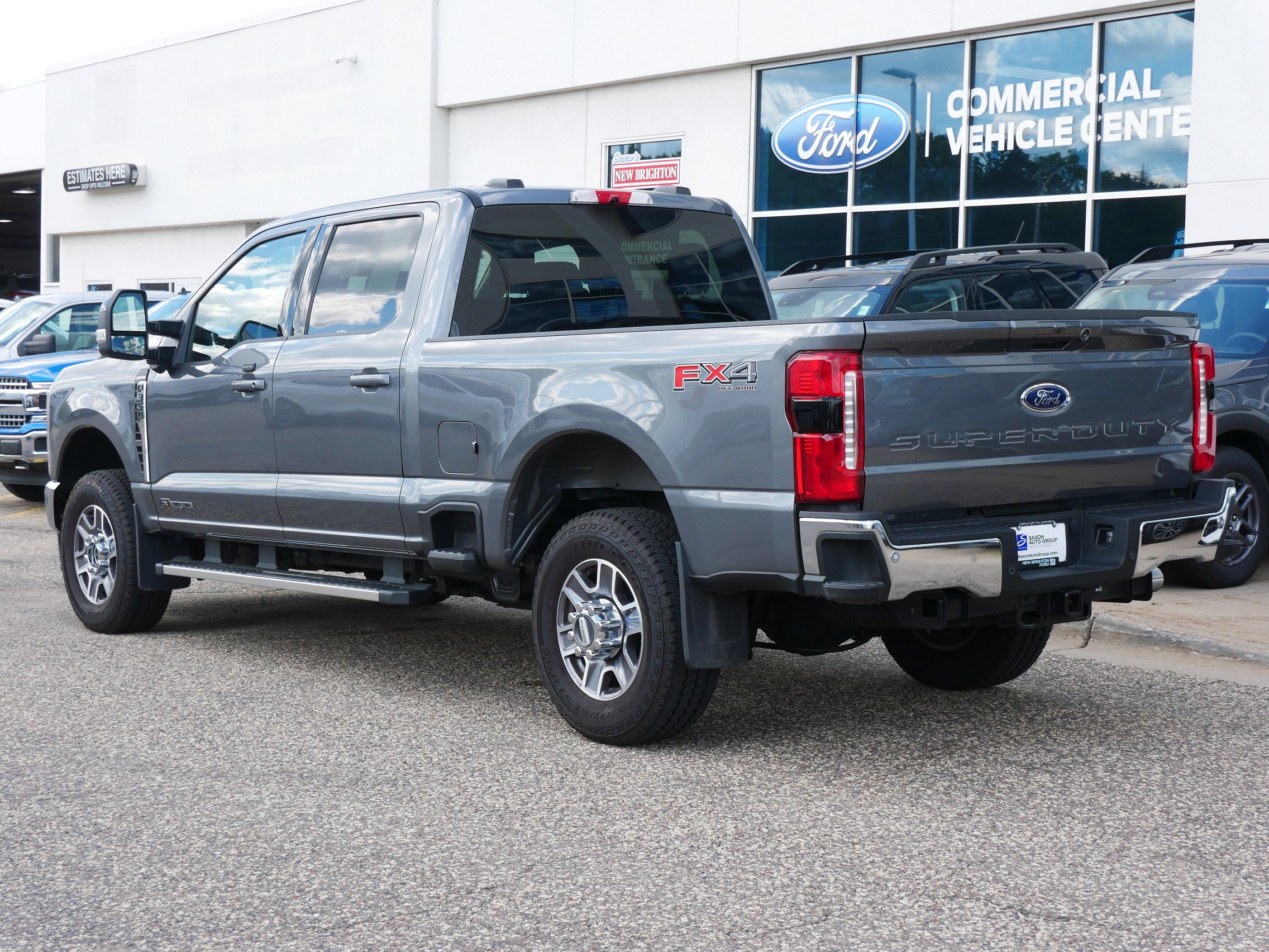 Used 2025 Ford F350 Lariat w/ FX4 Off-Road Package image 27
