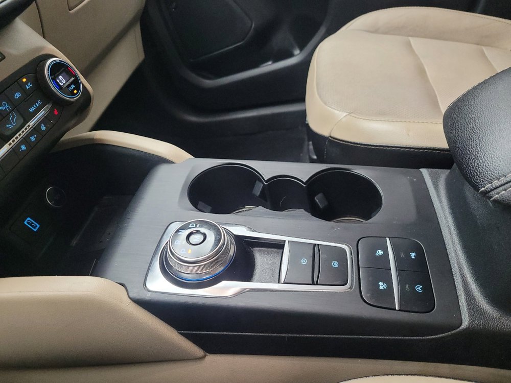 Used 2020 Ford Escape Titanium w/ Titanium Premium Package 2.0 AWD/4WD image 26