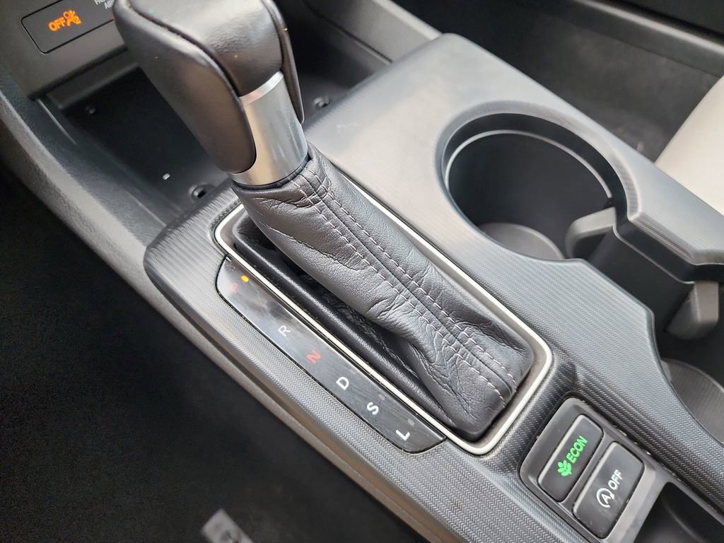 Used 2022 Honda Civic EX-L image 29