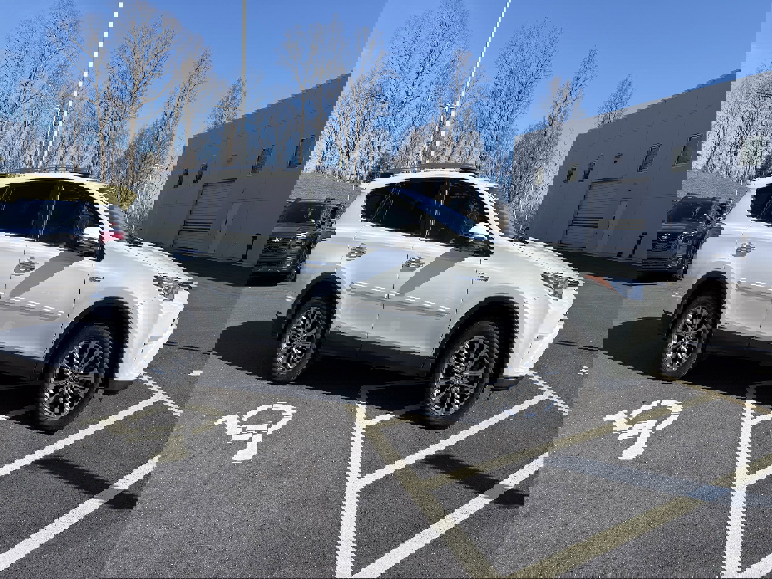 Used 2018 Toyota RAV4 Limited w/ Advanced Technology Package image 7