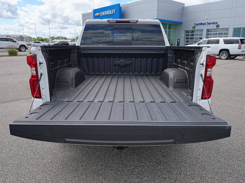 Used 2022 Chevrolet Silverado 1500 LTZ AWD/4WD image 14