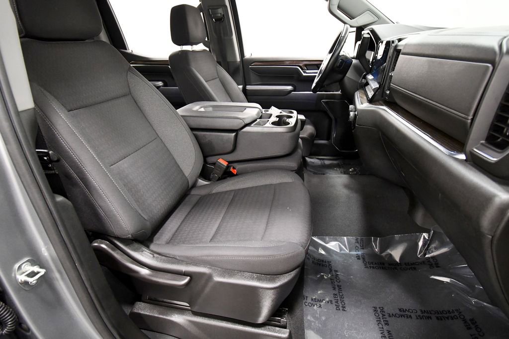 Used 2023 Chevrolet Silverado 1500 LT AWD/4WD image 18