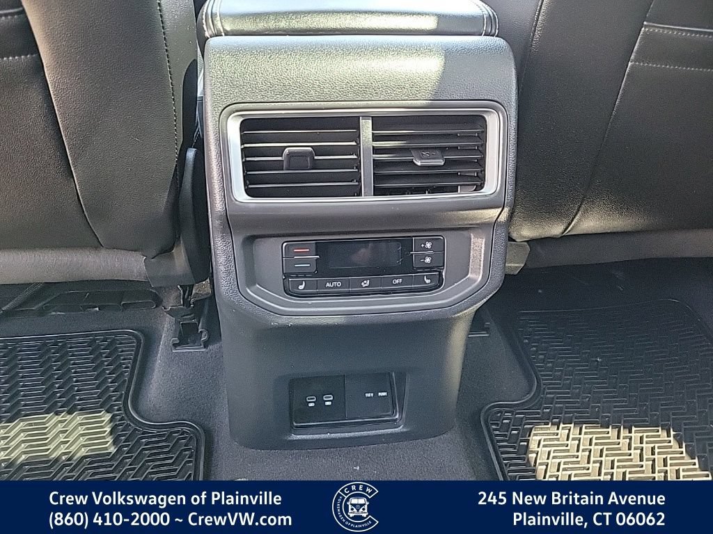Used 2024 Volkswagen Atlas SEL AWD/4WD image 53