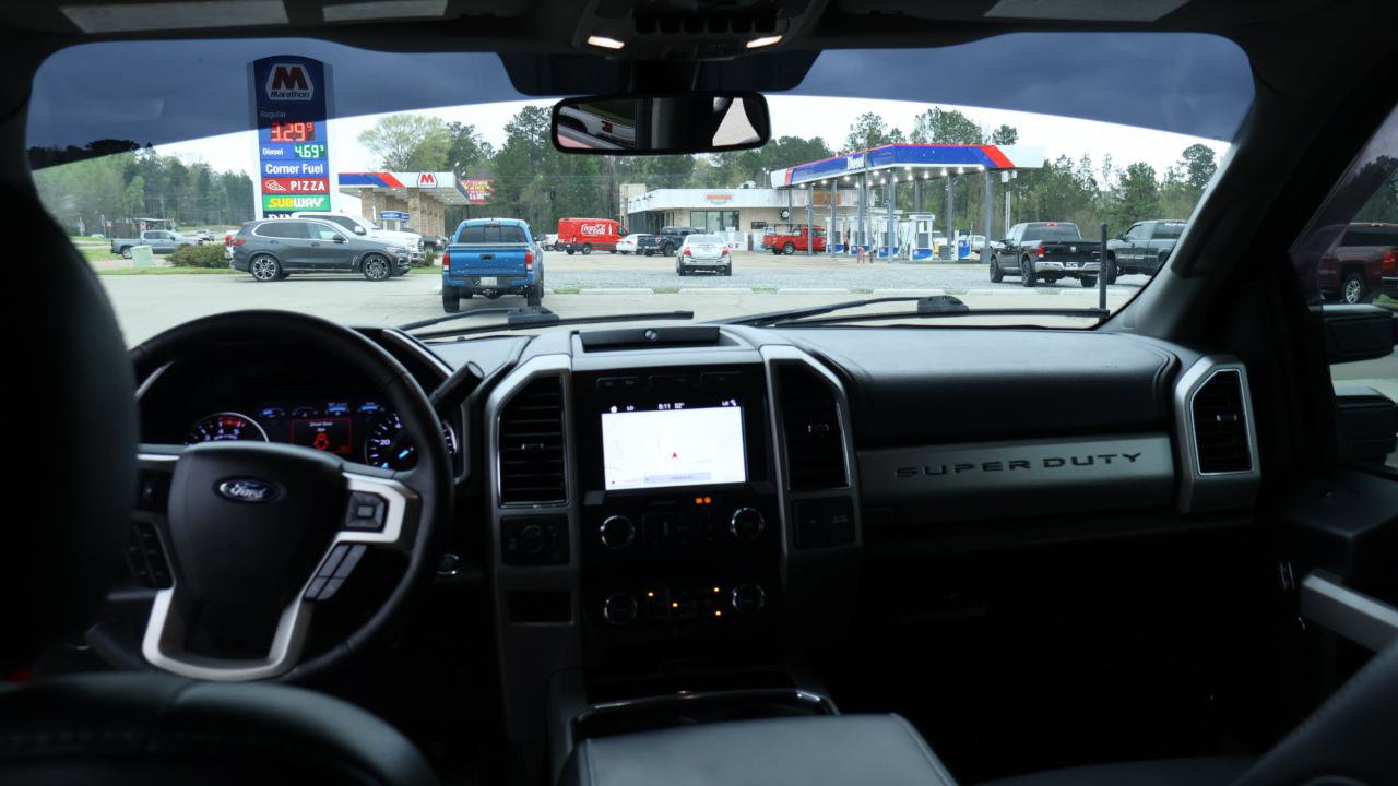 Used 2019 Ford F250 Lariat w/ Lariat Ultimate Package image 11