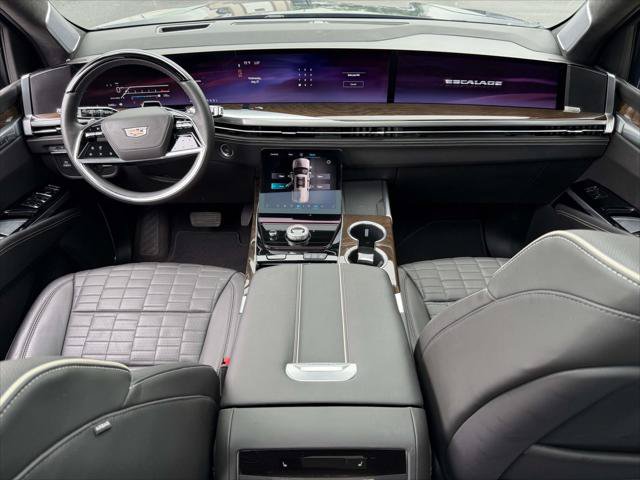 Used 2025 Cadillac Escalade ESV Sport Platinum AWD/4WD image 17